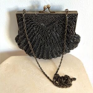 Vtg Walborg Retro Evening Purse Clam Shell Antique Black Platinum Glass Beading